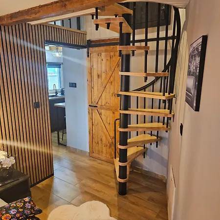 Pod Stodola 3*